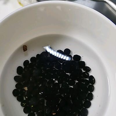 牛骨瘦肉炖花生汤的做法，牛骨头炖花生（滋补牛肉汤<壮阳补肾>）