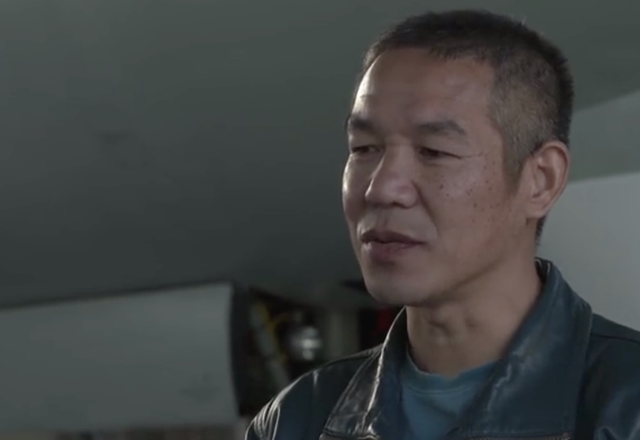 飞铁保如何退保(空军飞行员对峙2小时)