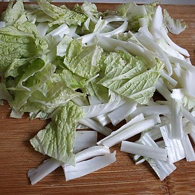 辣炒白菜的做法，炒辣白菜（#我心中的冬日限定#辣炒白菜条）