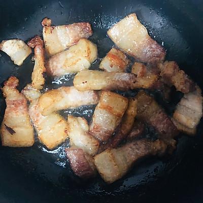 怎样焖五花肉才好吃咧，五花肉可以焖什么菜（最详细的五花肉焖杂菜的做法）