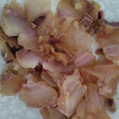 腊肉的食用方法，腊肉的食用方法说明（姑娘隔三差五就要吃蒜苗炒腊肉）