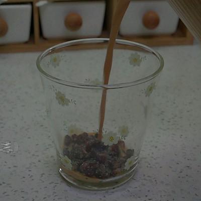 自制奶茶的做法，奶茶怎么制作（#我心中的冬日限定#焦糖奶茶）