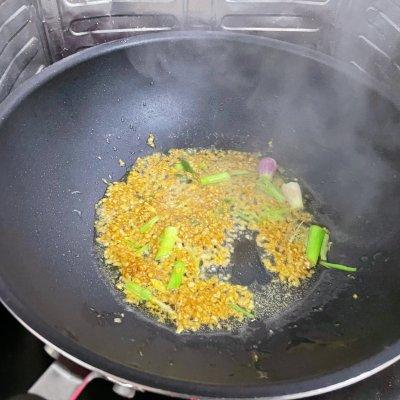 汤河粉怎么做好吃，河粉怎么做好吃汤河粉的家常做法（#我心中的冬日限定#捞河粉）