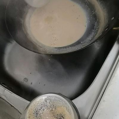 奶茶的家常做法，怎么做奶茶 在家里简单又好喝（好吃下饭的奶茶几分钟就学到手）