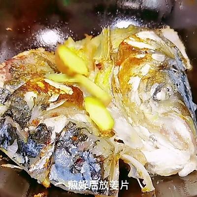 魚頭湯怎樣燉的做法,怎樣煲魚頭湯(#我心中的冬日限定#奶白雄魚魚頭湯