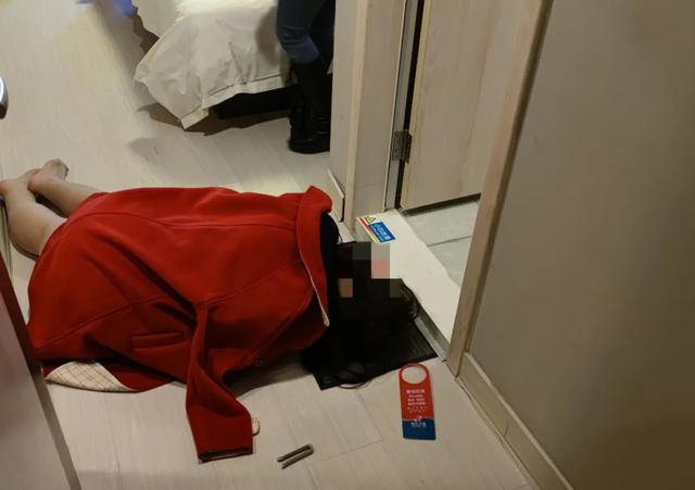 杭州女子酒店内电话打了一半，突然失联！10分钟后，一群人冲进房间...