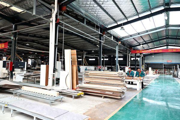 闽海工程机械 宿迁：“引”“建”“培”字上下功夫 工业突破挺起高质量发展“脊梁”