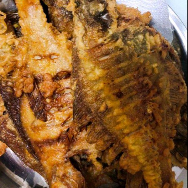 鱼要怎样炸才好吃,鱼要怎么炸好吃(大厨教你这么做炸鱼)