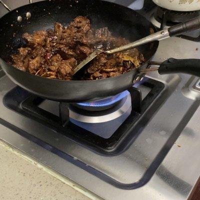 鲜牛肉火锅怎么做，鲜牛肉火锅怎么做好吃（那是你不会做牛肉火锅）