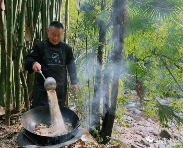 腊肉的做法，怎么少得了那一口咸香美味的老腊肉（腊肉的吃法大全家常菜视频）