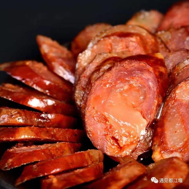 腊肉的做法，怎么少得了那一口咸香美味的老腊肉（腊肉的吃法大全家常菜视频）