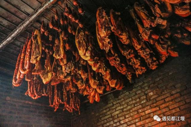 腊肉的做法，怎么少得了那一口咸香美味的老腊肉（腊肉的吃法大全家常菜视频）