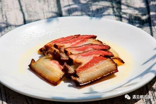 腊肉的做法，怎么少得了那一口咸香美味的老腊肉（腊肉的吃法大全家常菜视频）