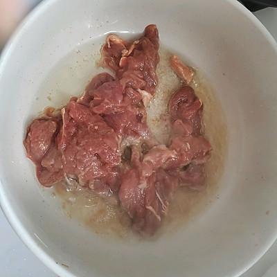 肉炒藕片怎么做好吃，怎样做藕片炒肉（下饭神器藕炒肉片）