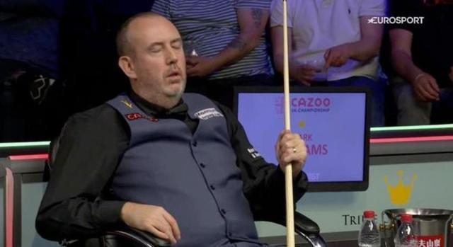 可以戴口罩睡觉吗，戴口罩睡觉会缺氧吗（斯诺克名将比赛中居然睡着了）