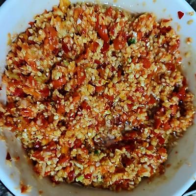 蒜泥制作方法，蒜蓉的制作方法（我家做自制蒜蓉辣椒酱️就用这个方法）