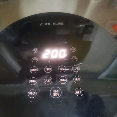 空气炸锅烤披萨需要几分钟，速冻披萨放空气炸锅要几分钟（因为这道家常披萨）