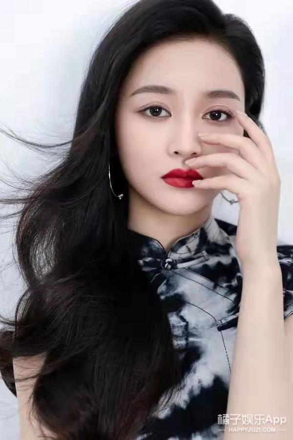 花痴心扮演者，幸福》中的花痴心是谁扮演的（还记得《香蜜沉沉烬如霜》中的穗禾吗）