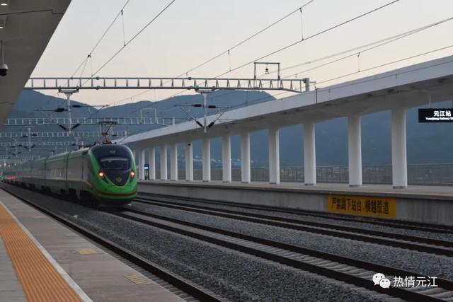 元江芦荟的特点元江芦荟引种，云南元江芦荟（元江这些凭实力出圈土特产邀你来带回家）