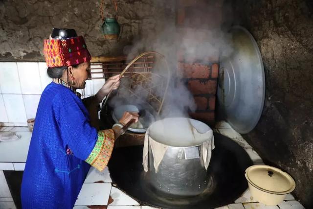 元江芦荟的特点元江芦荟引种，云南元江芦荟（元江这些凭实力出圈土特产邀你来带回家）