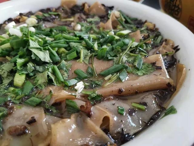 元江芦荟的特点元江芦荟引种，云南元江芦荟（元江这些凭实力出圈土特产邀你来带回家）