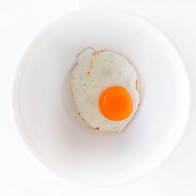 鱿鱼炒乌冬做法大全，鱿鱼炒乌冬面的做法（嗨吃部队锅#酸辣鲜香—韩式海鲜乌冬）