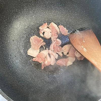 蒜苔炒什么好吃，炒蒜苔的十种做法（这道豆瓣五花肉炒蒜苔发到朋友圈）