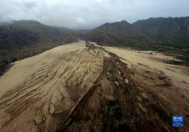 印尼火山喷发已致13人死亡，印尼塞梅鲁火山喷发已致13人死亡