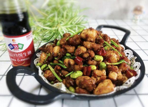 麻辣鸡丁的家常做法步骤，麻辣鸡丁的家常做法步骤窍门（第一次做辣子鸡丁就一致好评）