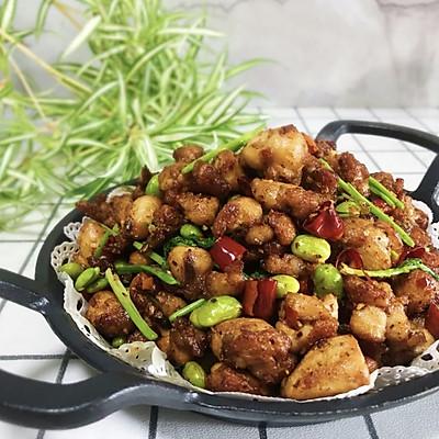 麻辣鸡丁的家常做法步骤，麻辣鸡丁的家常做法步骤窍门（第一次做辣子鸡丁就一致好评）