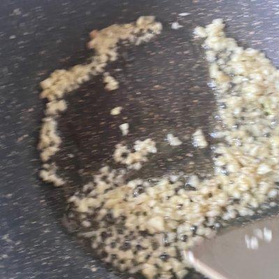 龙利鱼怎么做好吃，龙利鱼肉怎么做好吃（做了十年的蒜蓉龙利鱼）