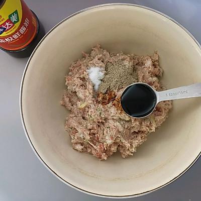 驴肉饺子馅怎么调，驴肉馅饺子的做法（妈妈最拿手的不会翻车猪肉韭菜馅水饺）