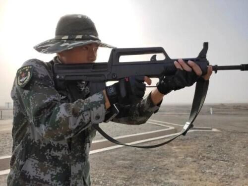 个人一等功，一等功有什么待遇（这个大学生“兵王”又有好消息）