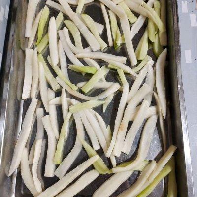 美食——麻辣条的做法，麻辣条做法大全集（这道麻辣萝卜干太销魂）