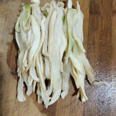 美食——麻辣条的做法，麻辣条做法大全集（这道麻辣萝卜干太销魂）