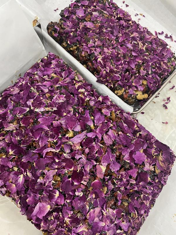 阿胶糕的制作方法与配料，阿胶糕的制作方法与配料是什么（0失误0基础超详细自制手工阿胶糕做法）