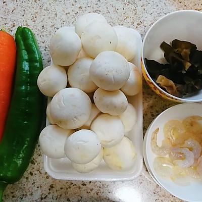 口蘑的做法大全，口模党（朋友一来就做虾仁炒口蘑）