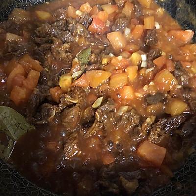 西红柿牛腩的做法，西红柿牛腩煲的做法（让食客踏破门槛的的番茄牛腩做法）