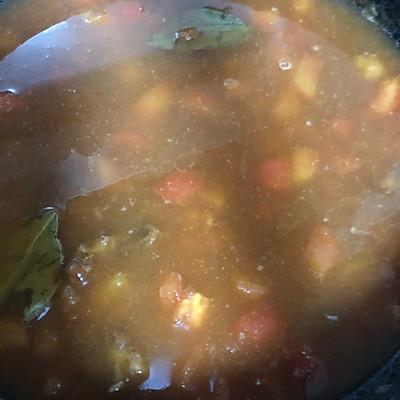 西红柿牛腩的做法，西红柿牛腩煲的做法（让食客踏破门槛的的番茄牛腩做法）