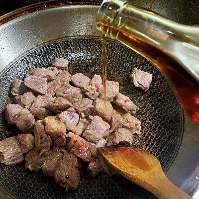 黑椒金蒜牛肉粒，金蒜牛肉粒比补药营养