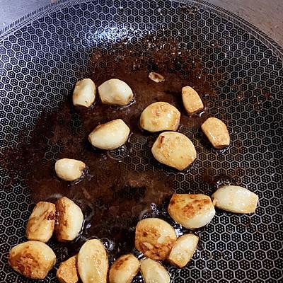 黑椒金蒜牛肉粒，金蒜牛肉粒比补药营养