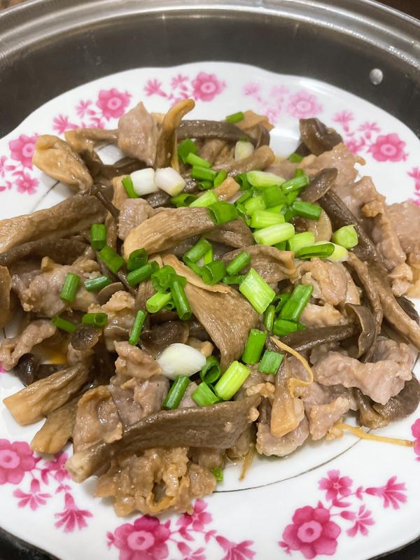 鹿茸菇怎么做好吃，鹿茸菇这样做好吃（我奶奶教我的鹿茸菇蒸猪肉的技巧）