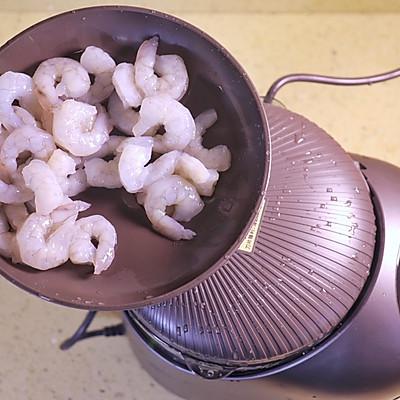 三鲜馅饺子怎么调馅，三鲜馅饺子的家常做法（鲜掉眉毛的三鲜馅儿饺子）