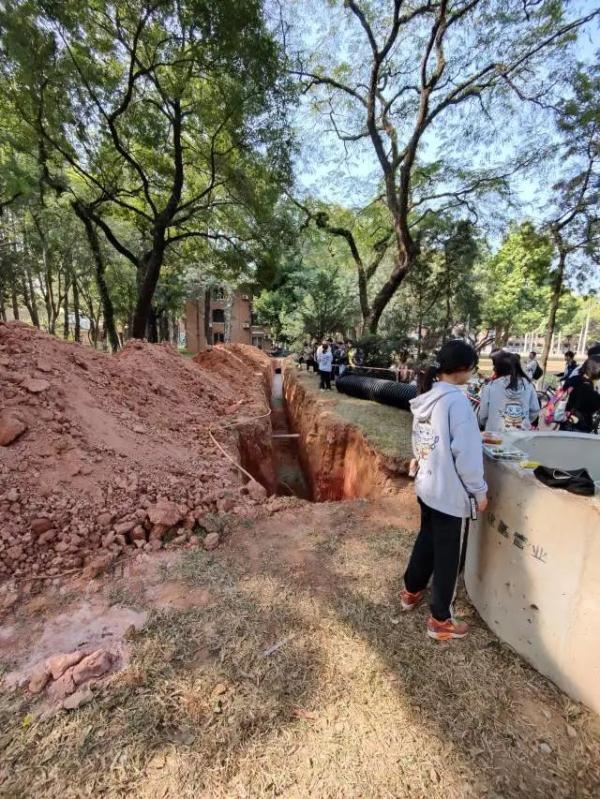 中山大学南校区地址，中山大学有几个校区及校区地址（广州一大学疑发掘到古墓）