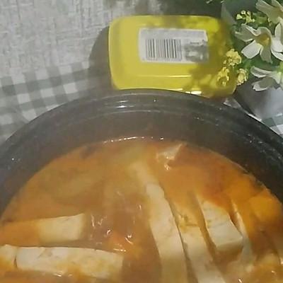 土豆怎么煮好吃又简单，水煮土豆的做法（嗨吃部队锅#韩式辣酱洋葱土豆豆腐汤）