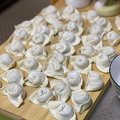 瘦肉鲜虾馄饨馅怎么做，瘦肉虾仁馄饨馅的做法（#一学就会快手菜#）