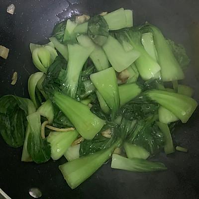 清炒小油菜用焯水吗，这样的清炒小油菜