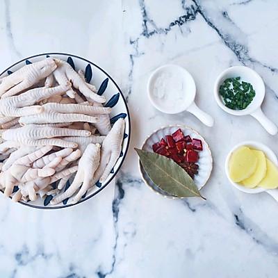 红烧鸡爪子的做法，红烧鸡爪子的做法步骤（#一学就会快手菜#红烧鸡爪）