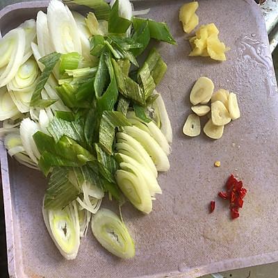 羊肉炒葱头的做法，葱头炒羊肉的做法最正宗的做法（#一学就会快手菜#冬天必吃的葱爆羊肉）