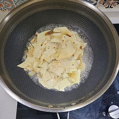 干豆腐炒黄瓜的家常做法，干豆腐炒黄瓜的家常做法视频（鸡蛋炒干豆腐这样做好吃一百倍）